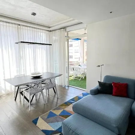 Luxurious 2 Bedrooms Apartment, 30 Meter From Apartment